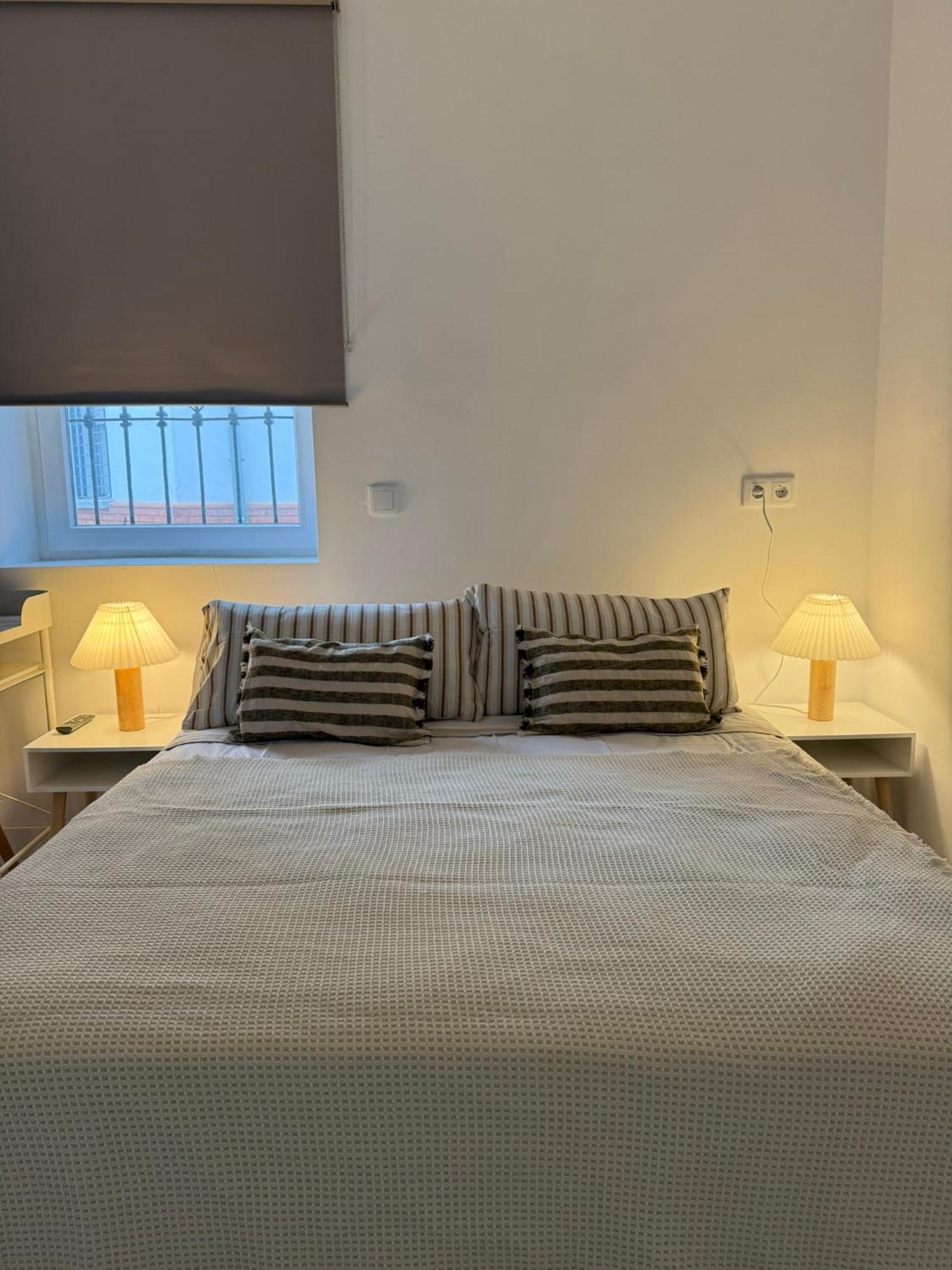 The Sunnydise Apartments Малага Экстерьер фото