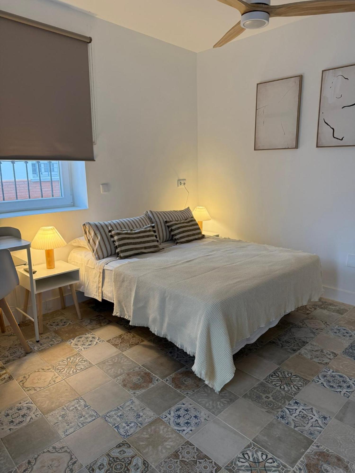 The Sunnydise Apartments Малага Экстерьер фото